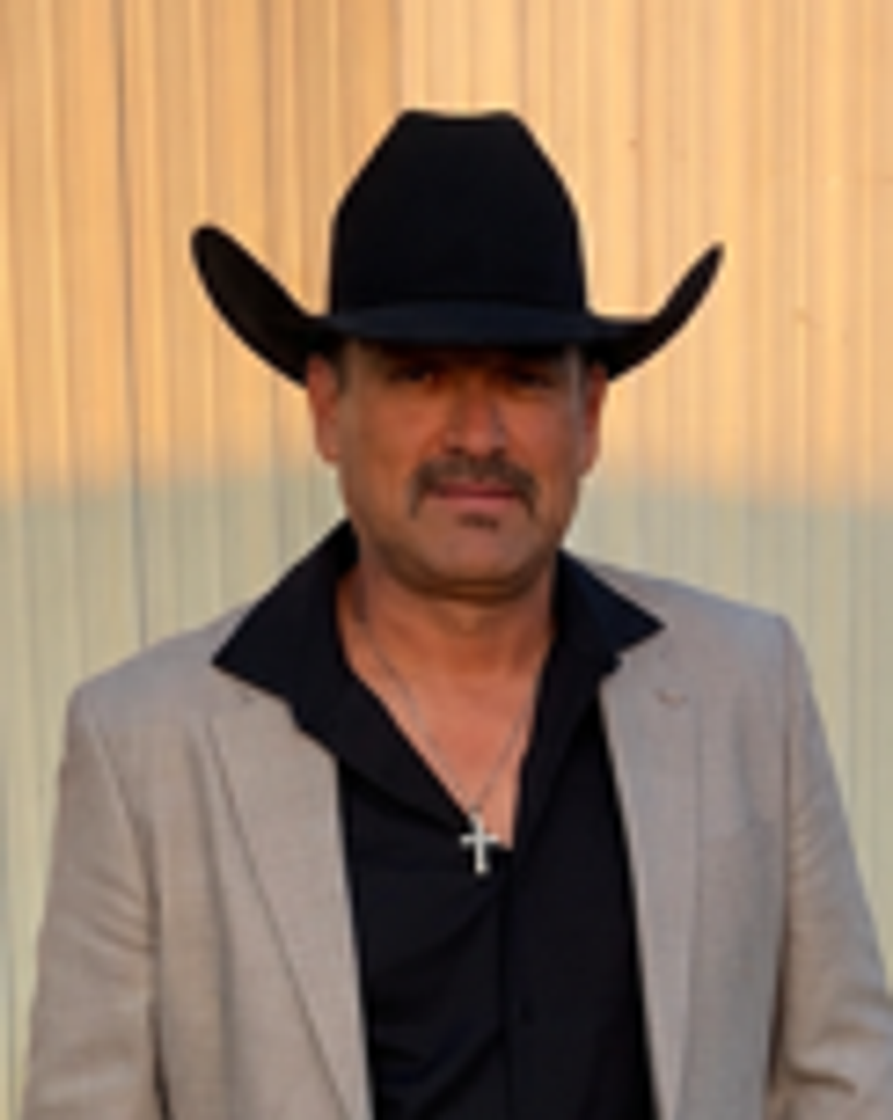 J. Reyes Castaneda Cordova Profile Photo