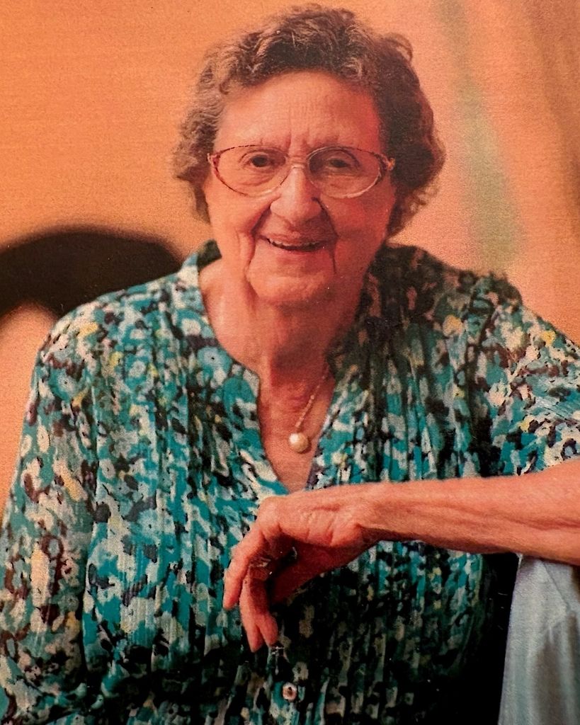 Louisa Del Vecchio Sierpina