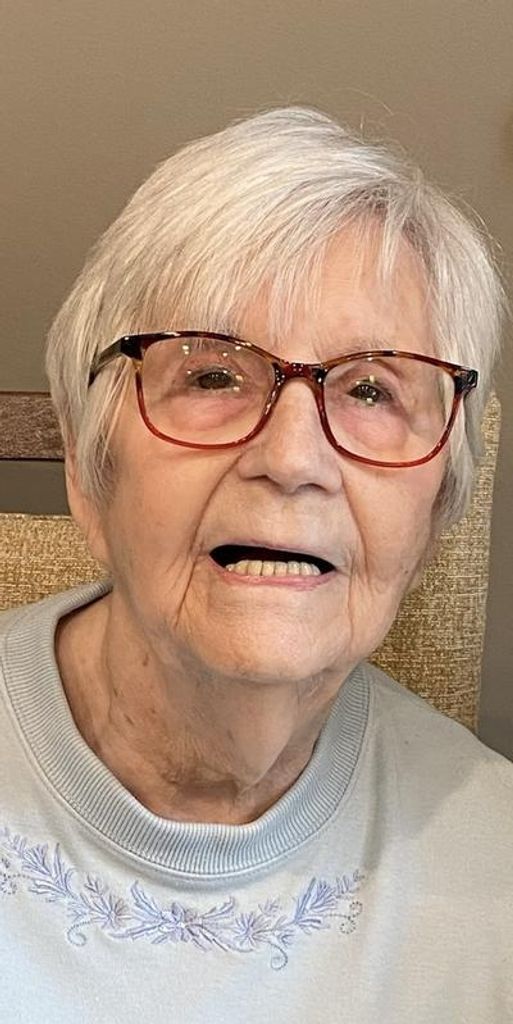 Mary Elizabeth Macdonald Profile Photo