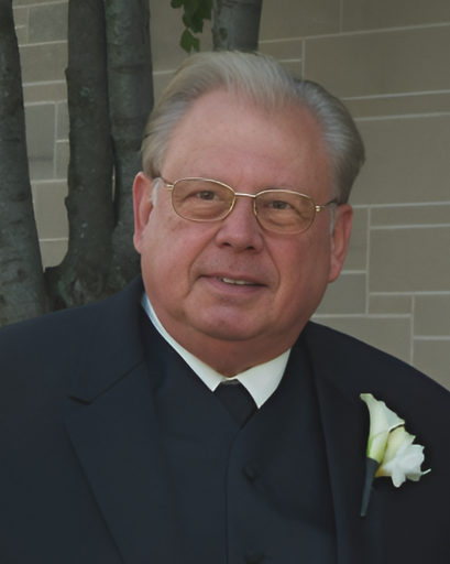 Robert Luecht's obituary image