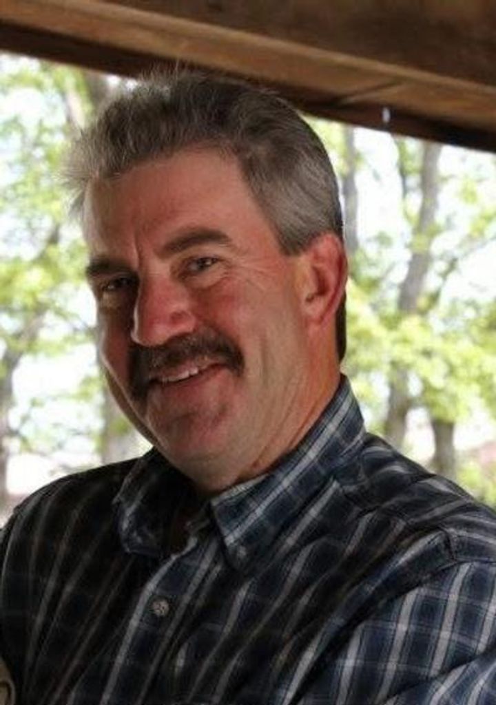 Milton Lawrence "Larry" Craig Profile Photo