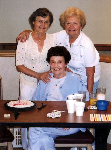 Lucille Gossage photo gallery thumbnail 67 of 116