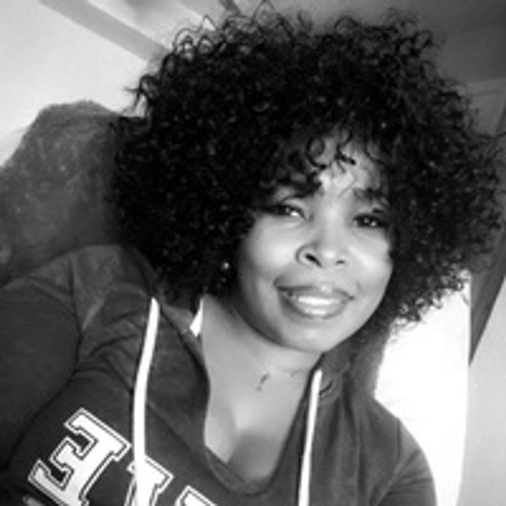 Tylesha  L Booker