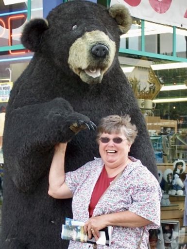 Edith "Tommie" Schutten photo gallery thumbnail 6 of 14