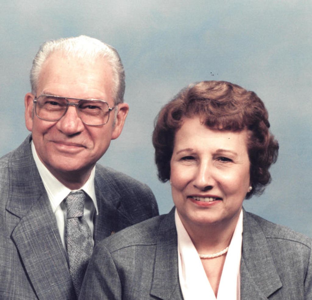 Eileen M. (Sturdevant)  Peck