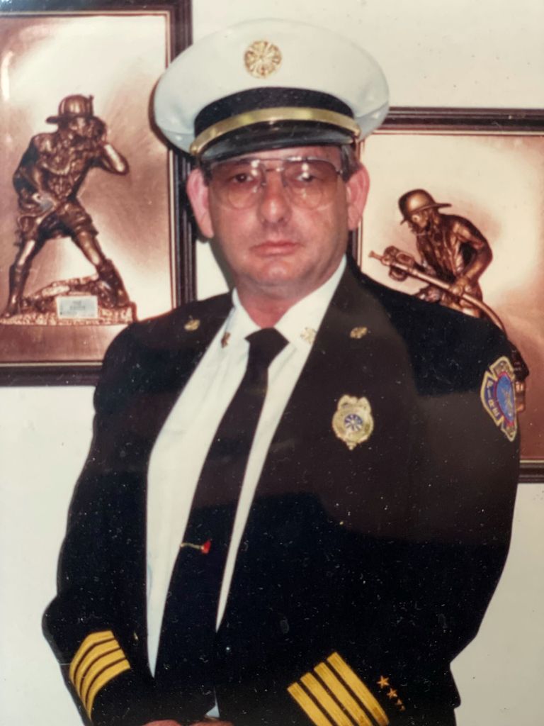 Clifford Ray Wells Profile Photo