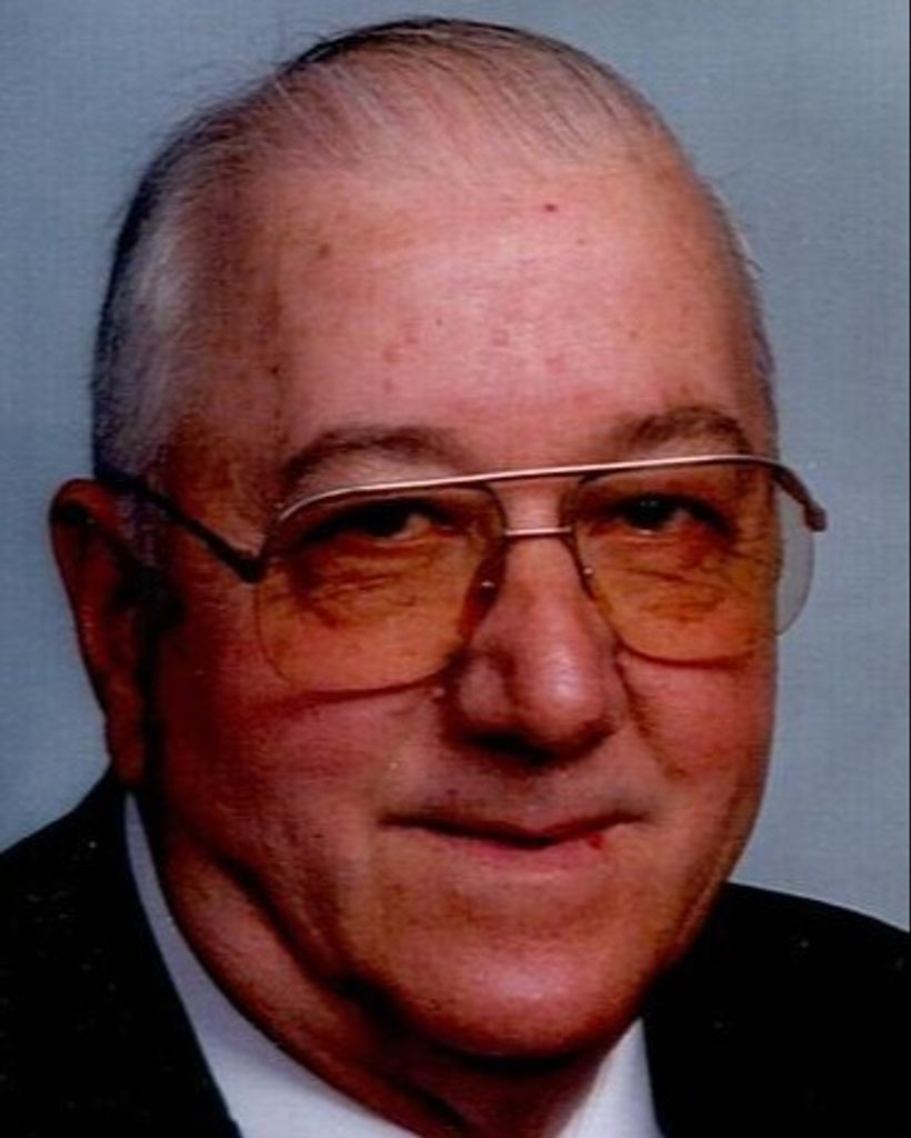 Robert T. "Bob" Whitcraft