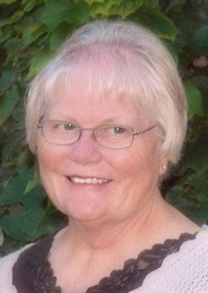 Doris M Hanson