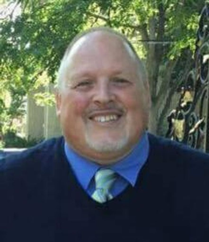 Derrick W. Isaacs Profile Photo