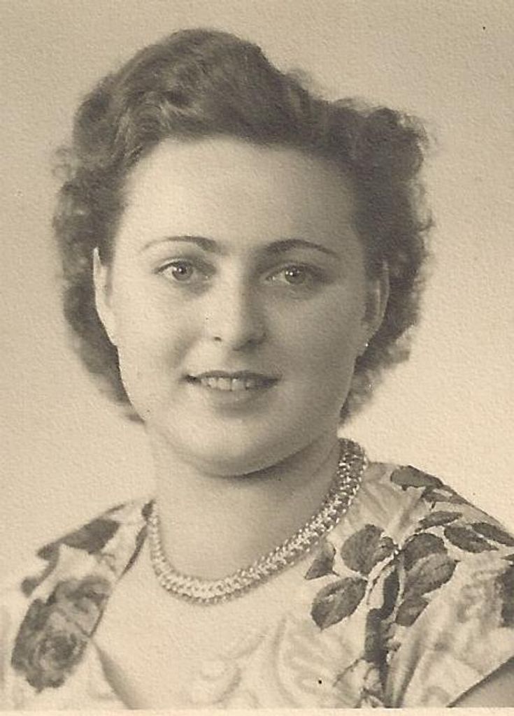 Edeltraud "Jean" Maria Navarro