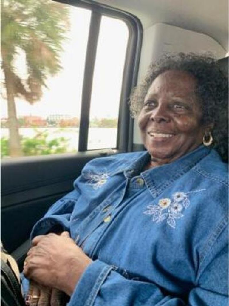Bertha Lou Moore Profile Photo