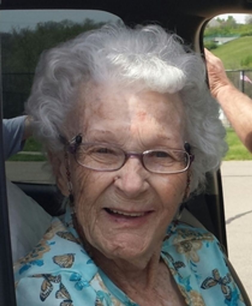 Dolores  Marie (Royer)  Kuss