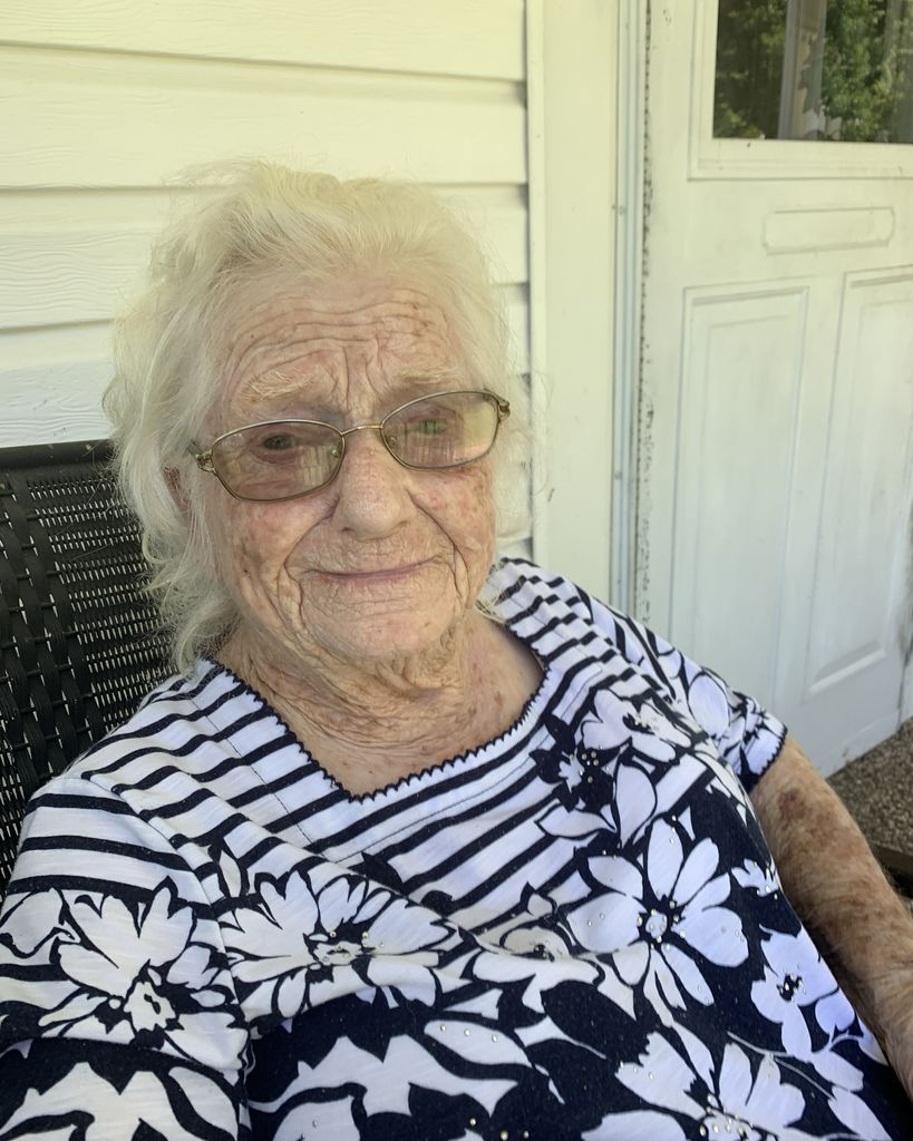 Leona Hayes Tucker Profile Photo