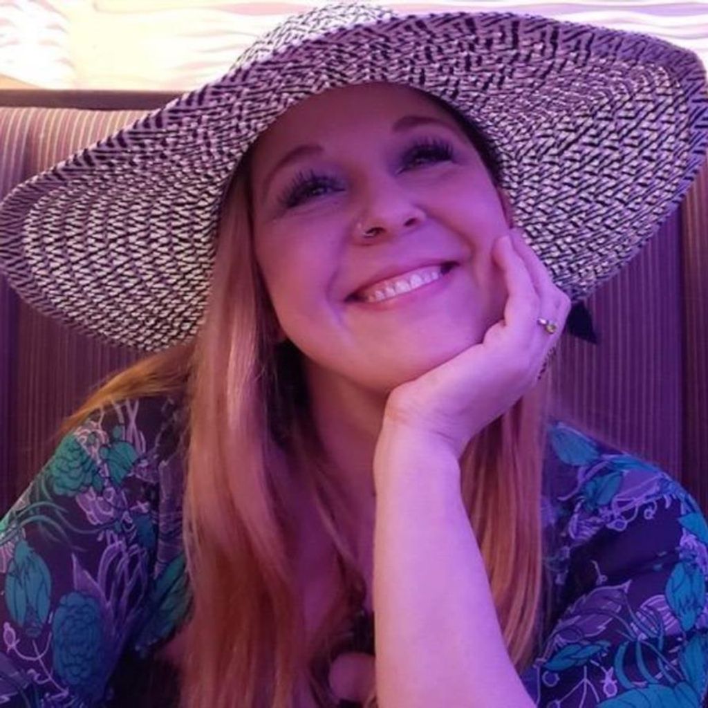 Hillary Ryan Mackenzie Donahue Profile Photo