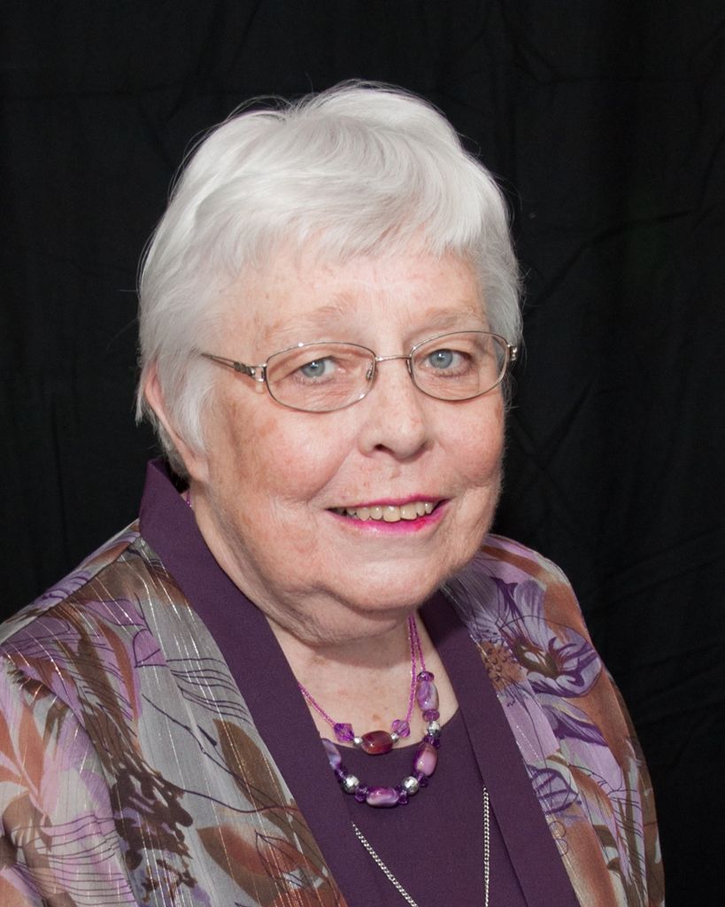 Eva Simpson Profile Photo