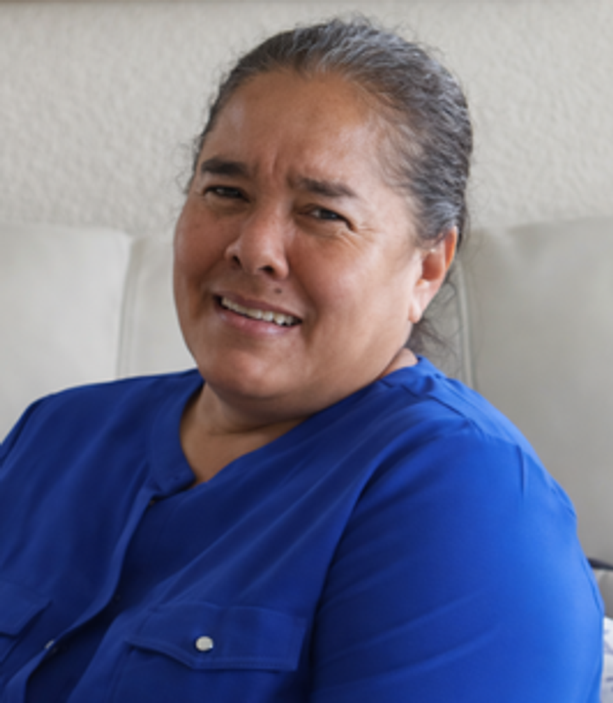 Angela Alfaro Profile Photo
