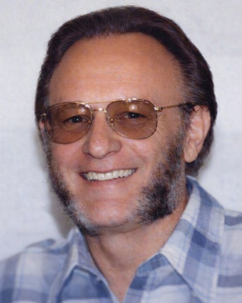 Robert "Bob" Eugene VanOstrand Profile Photo