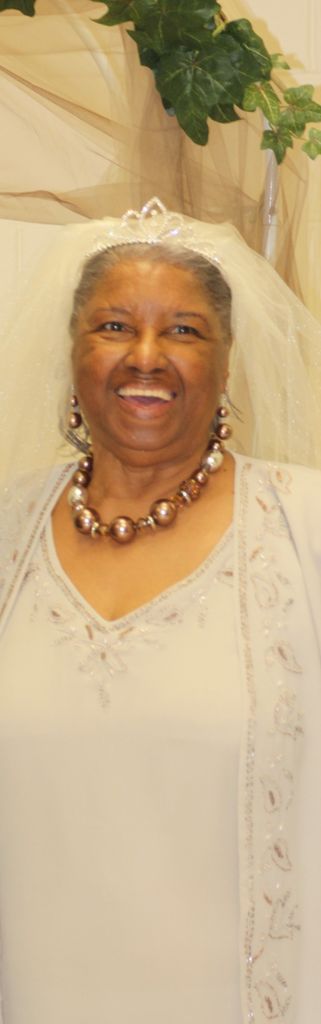 Myrtle Lee Hand Profile Photo