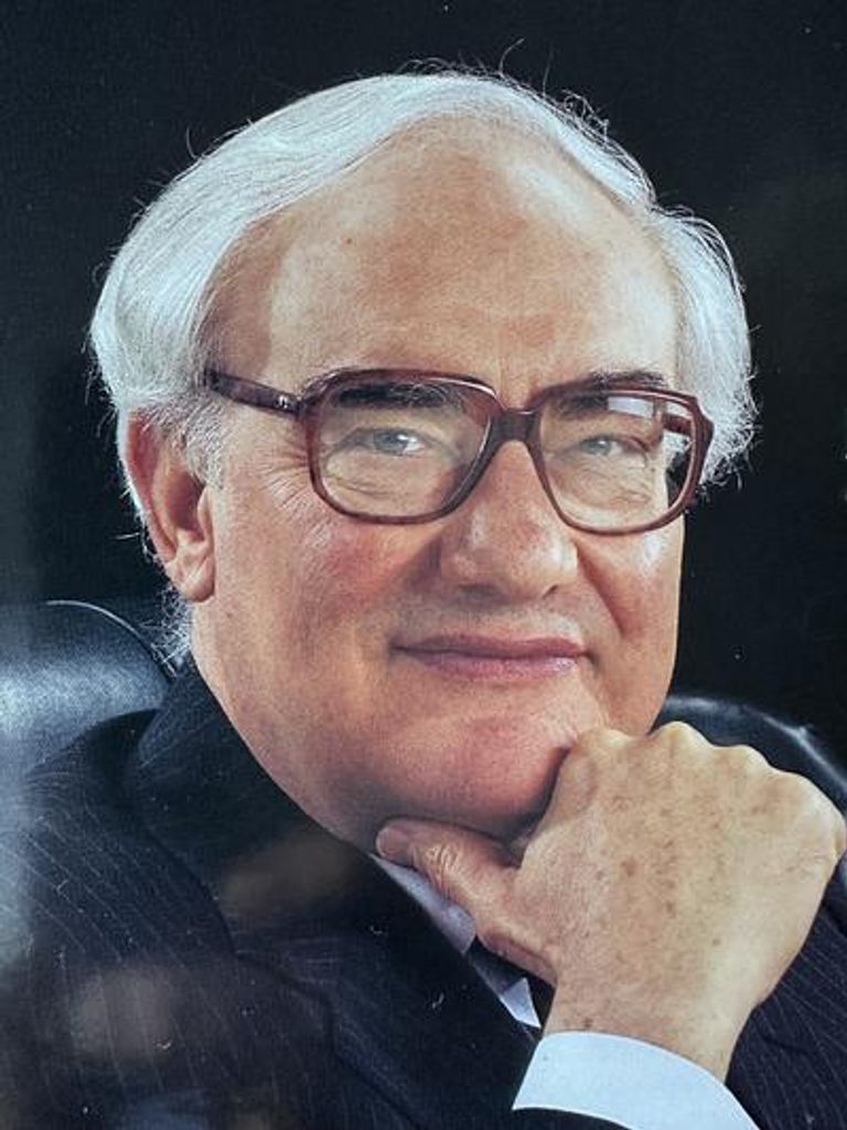 Donald "Don" Richard Shultz