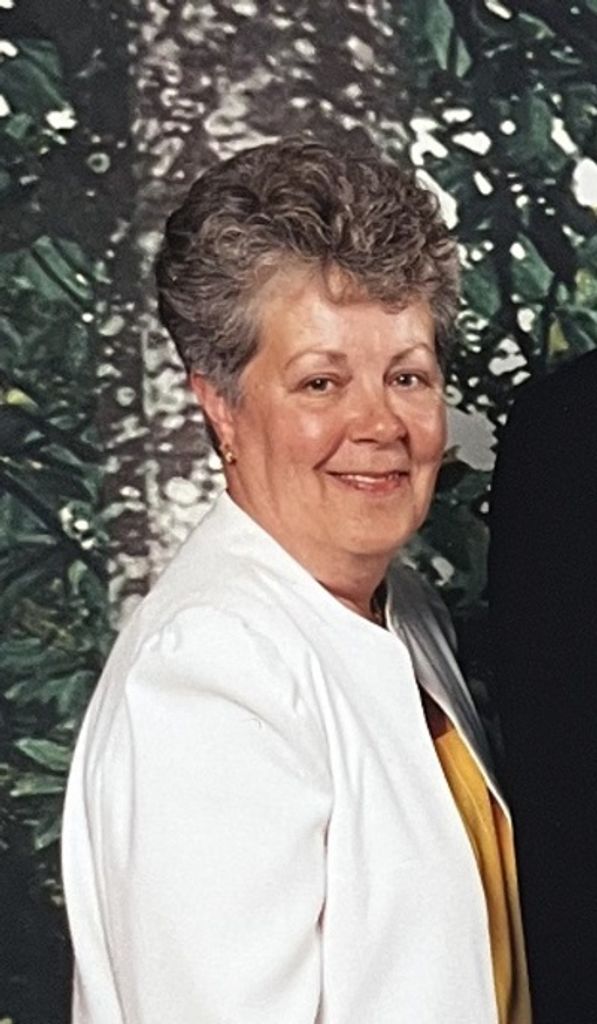 Mary Lou Trenholm Profile Photo