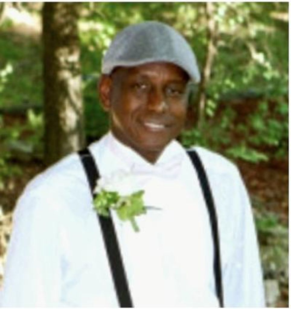 Robert Norvelle Green Profile Photo