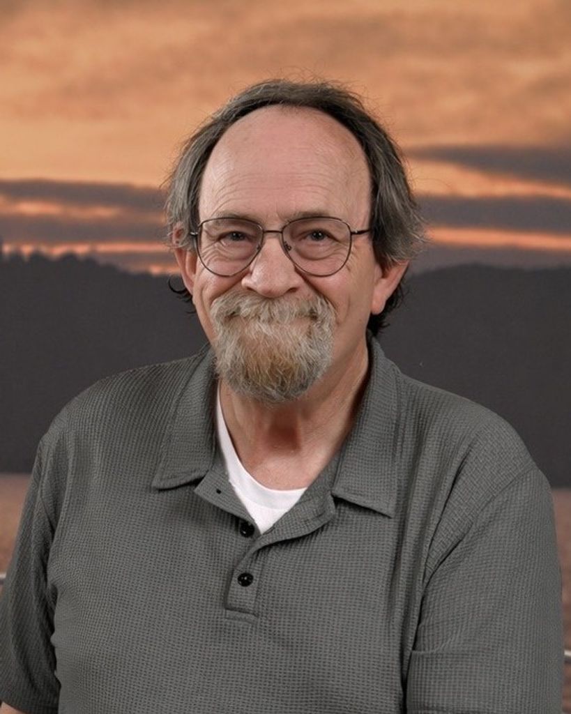 Leslie “Les” Charles Kahn Profile Photo