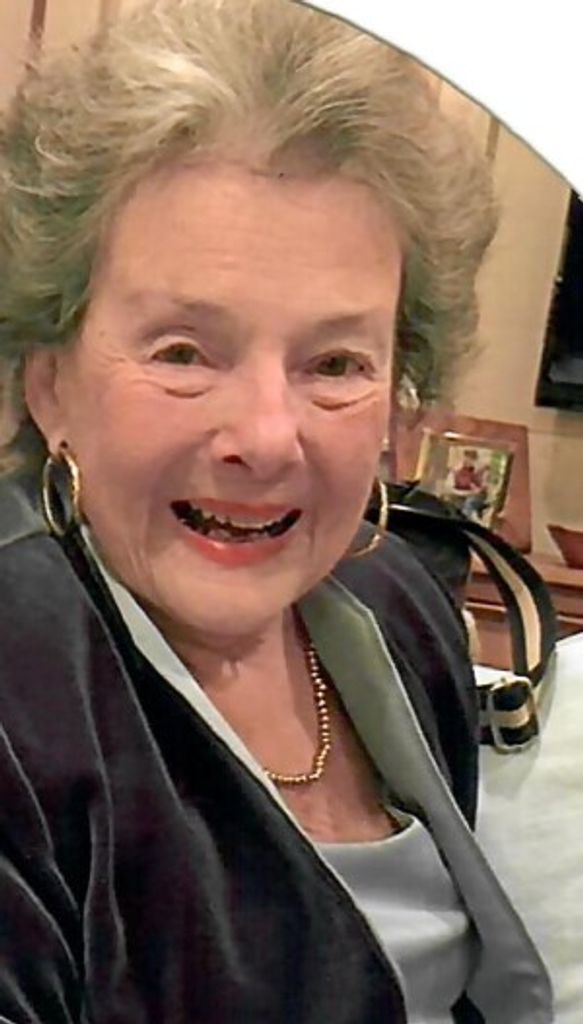 Lola Brooks Coggeshall Profile Photo