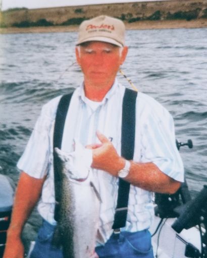 James Shelton's obituary image