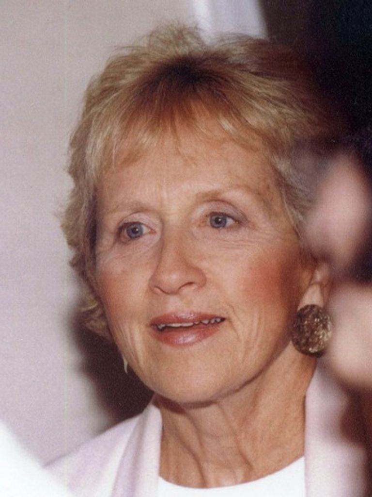 Lynn  Kelley Bernstein