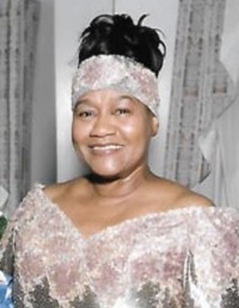 Nafeesa "Min" Spence