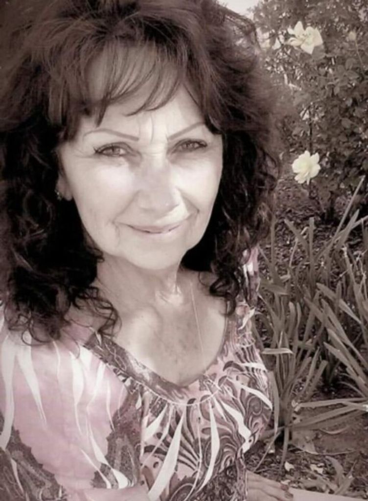 Rosella Overby