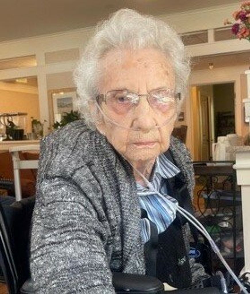 Marietta  Woolf