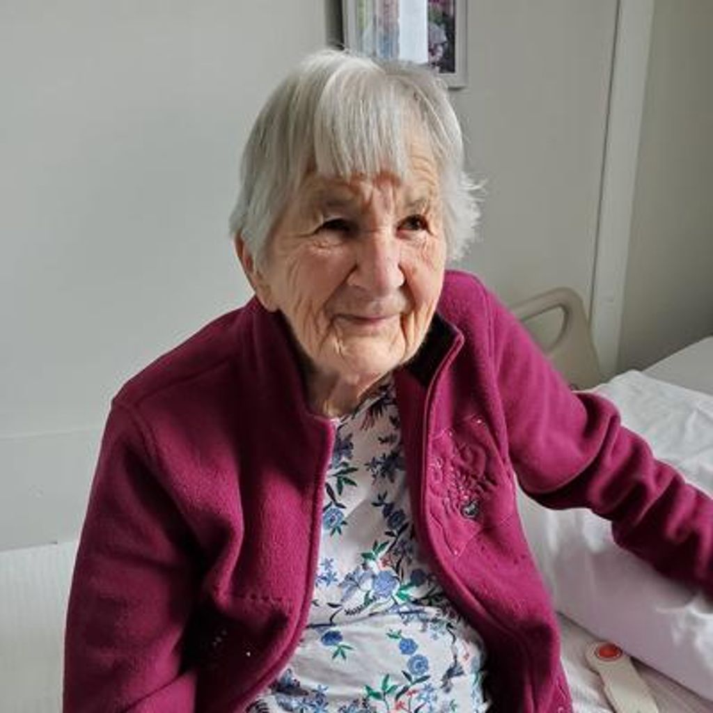 Gladys Ileen Kenneally Profile Photo
