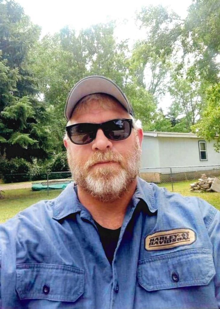 Todd L Radenz