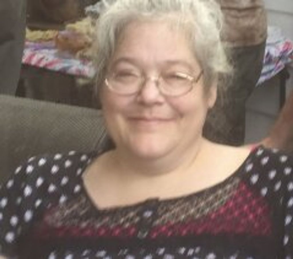 Sandra Lee Smith