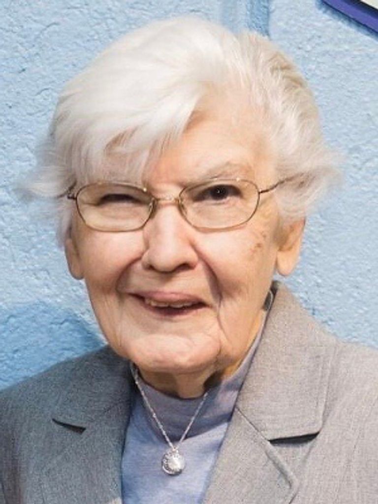 Elizabeth Brown Profile Photo