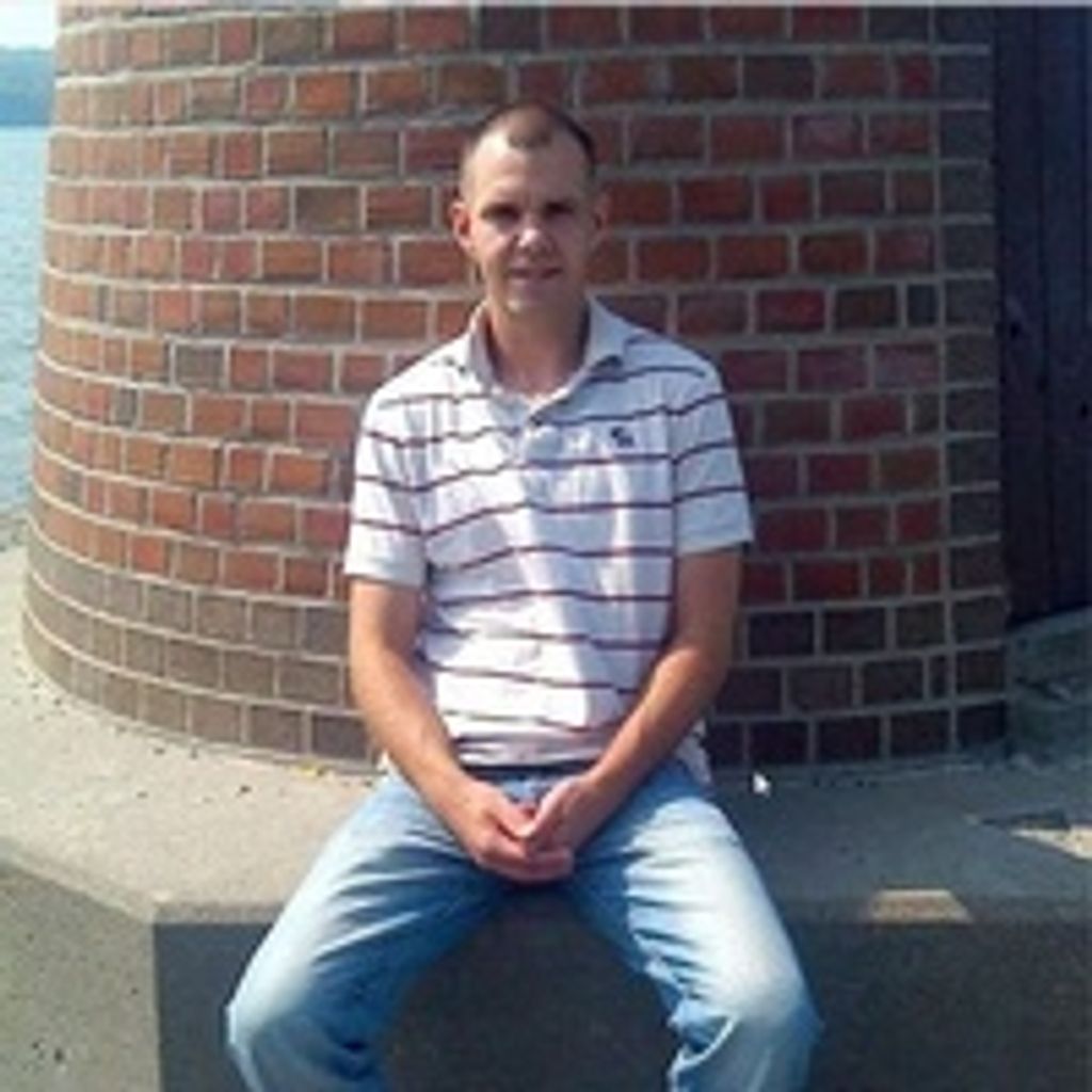 Joshua William Reeves Profile Photo