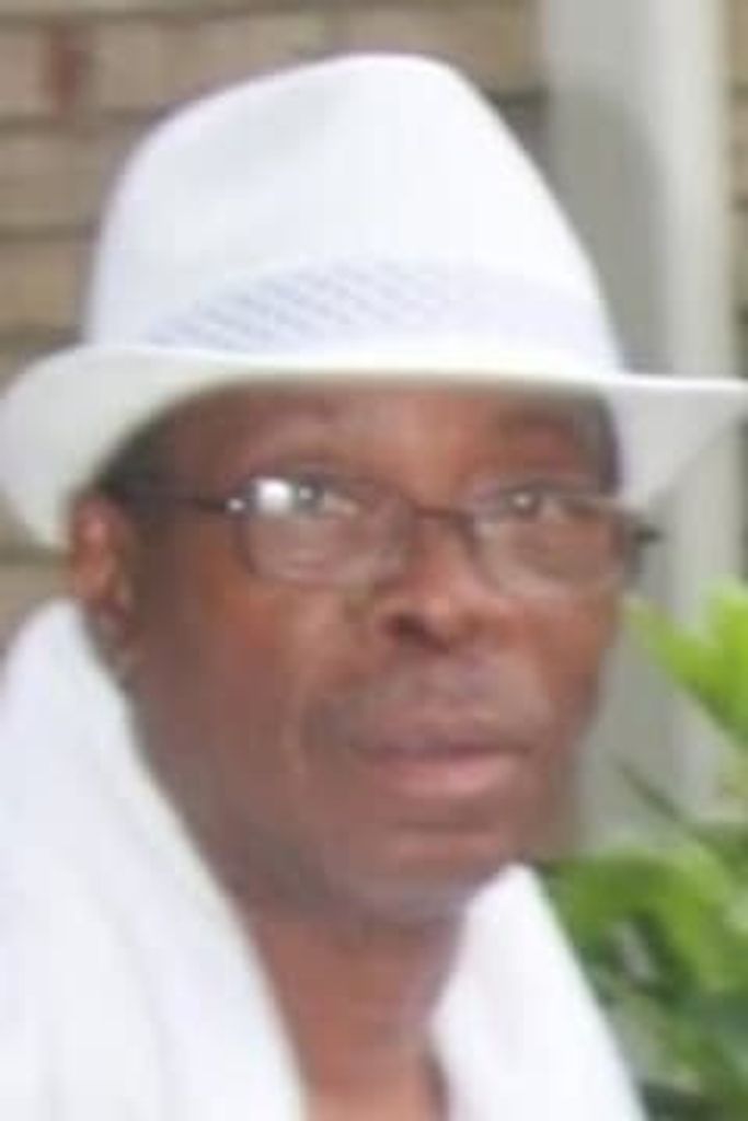 Dennis  Christian