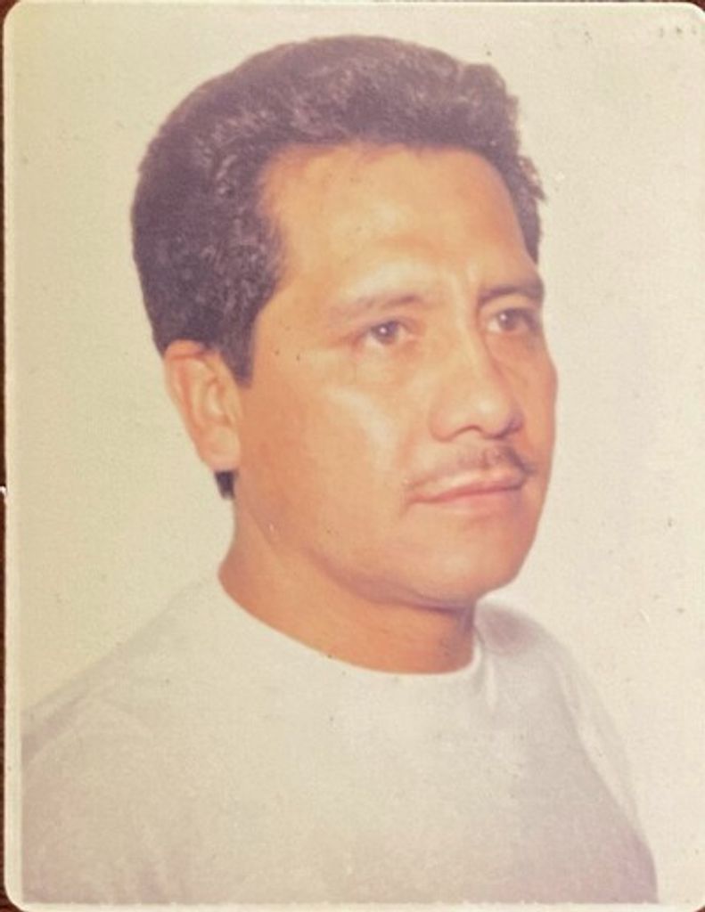 Moises Almaraz Vega Profile Photo