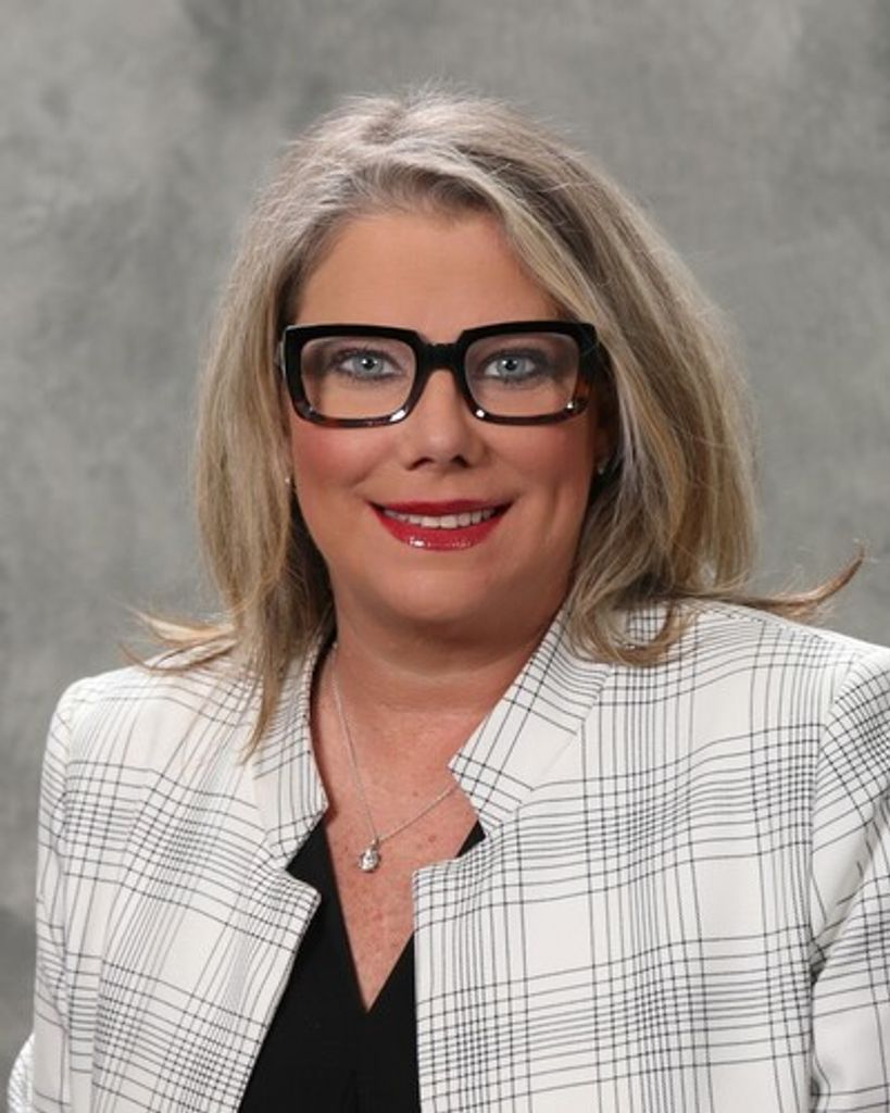 Leslie Joanna Rowe Warner Profile Photo