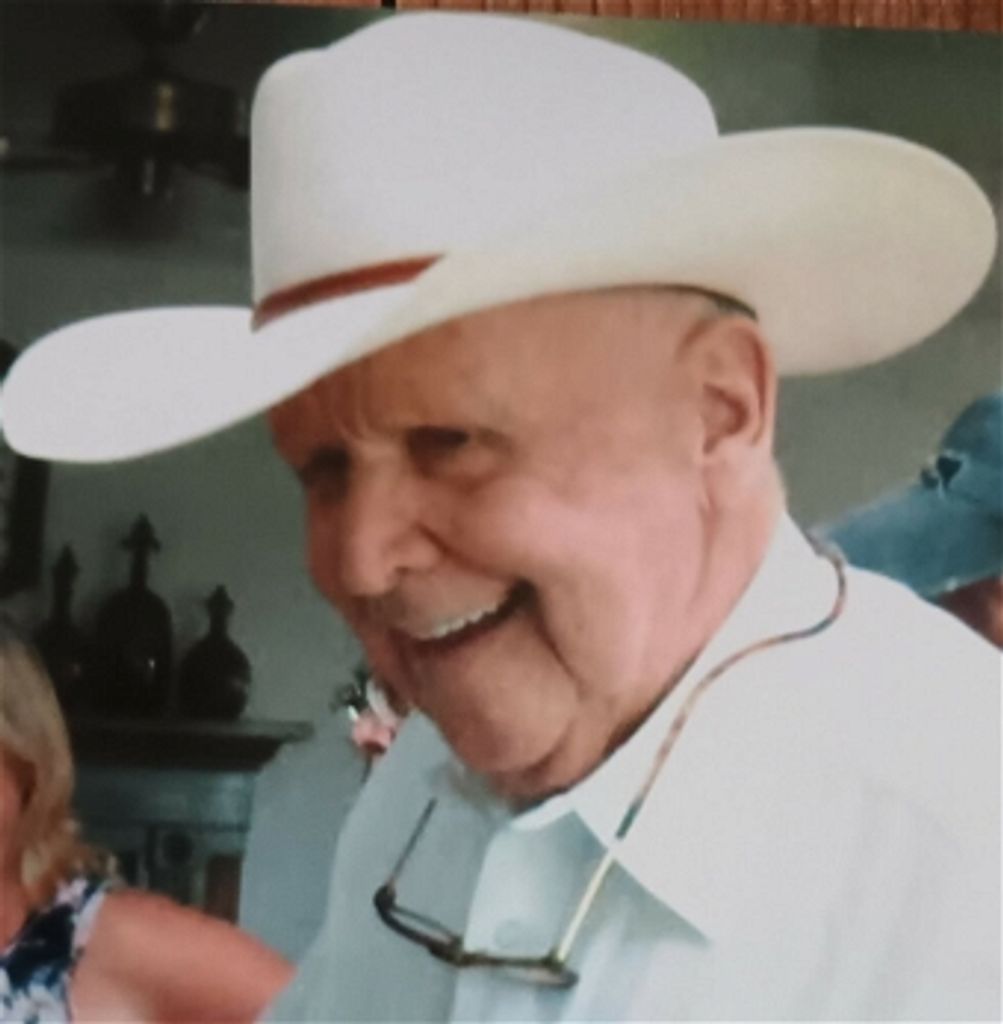 Clifton Maynard Thomas Profile Photo