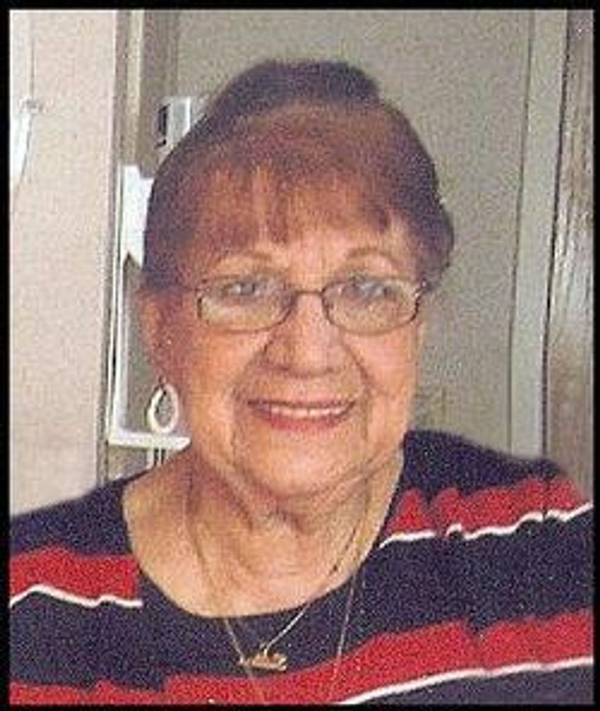 Stella Rzewnicki Profile Photo