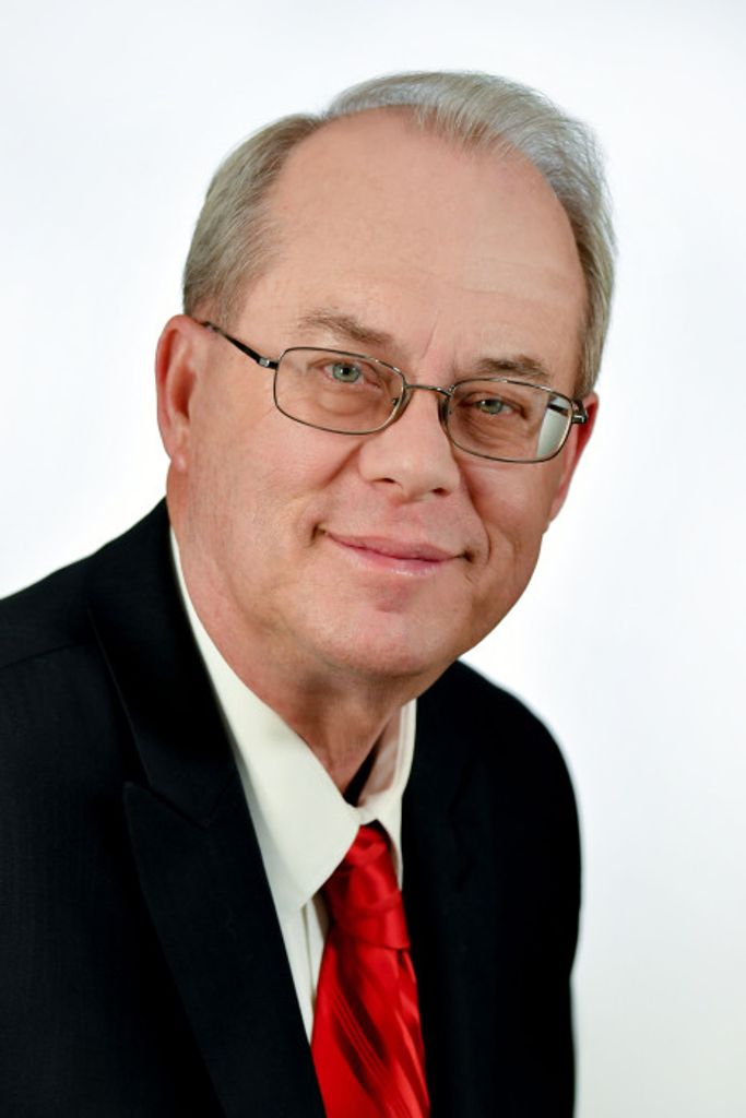 Lon R. Wienke