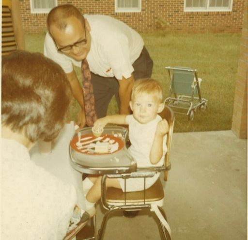 Thomas Eddie Kingery photo gallery thumbnail 36 of 52