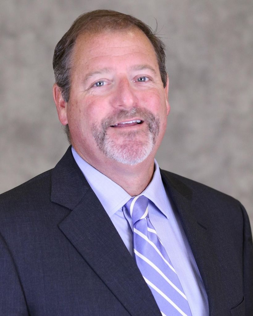 Dr. Robert M. Barnhill Profile Photo
