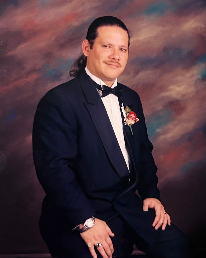 Roberto Montemayor Jr. Profile Photo