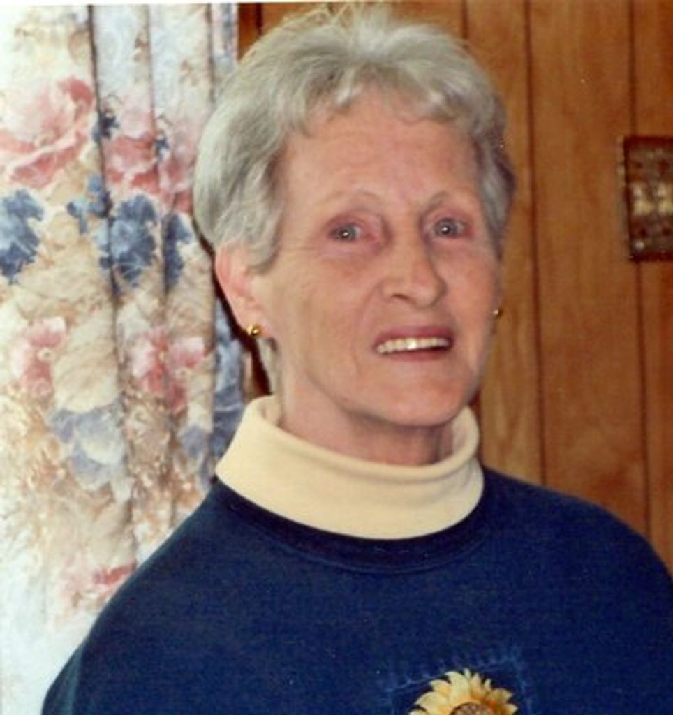 Maxine Jones Holden Profile Photo