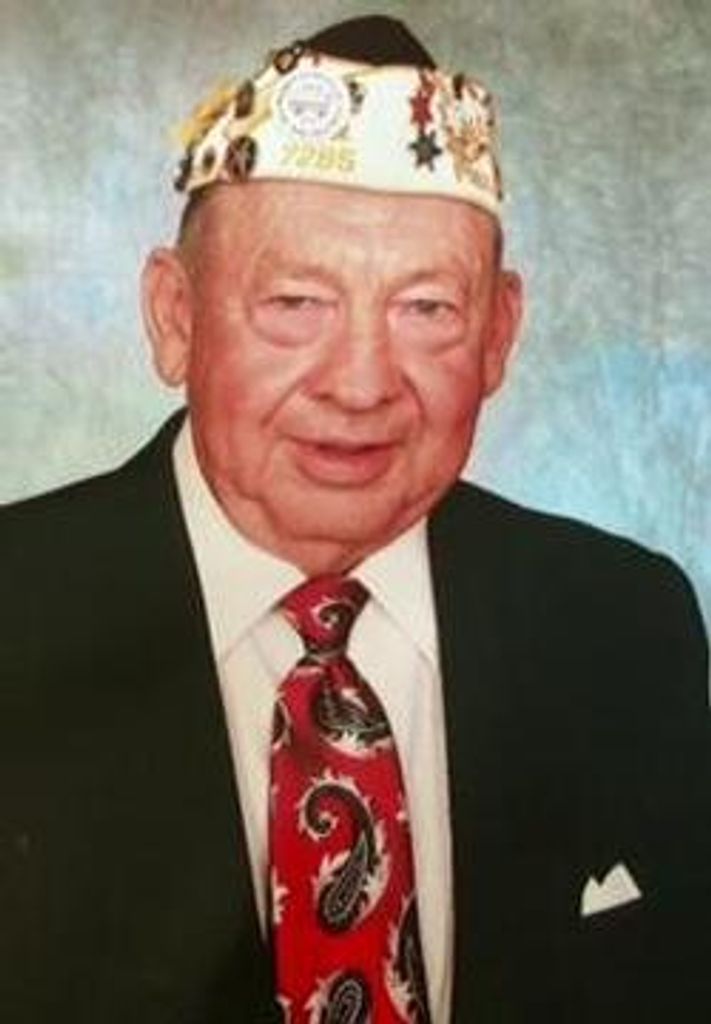 Loren J. Becker Profile Photo