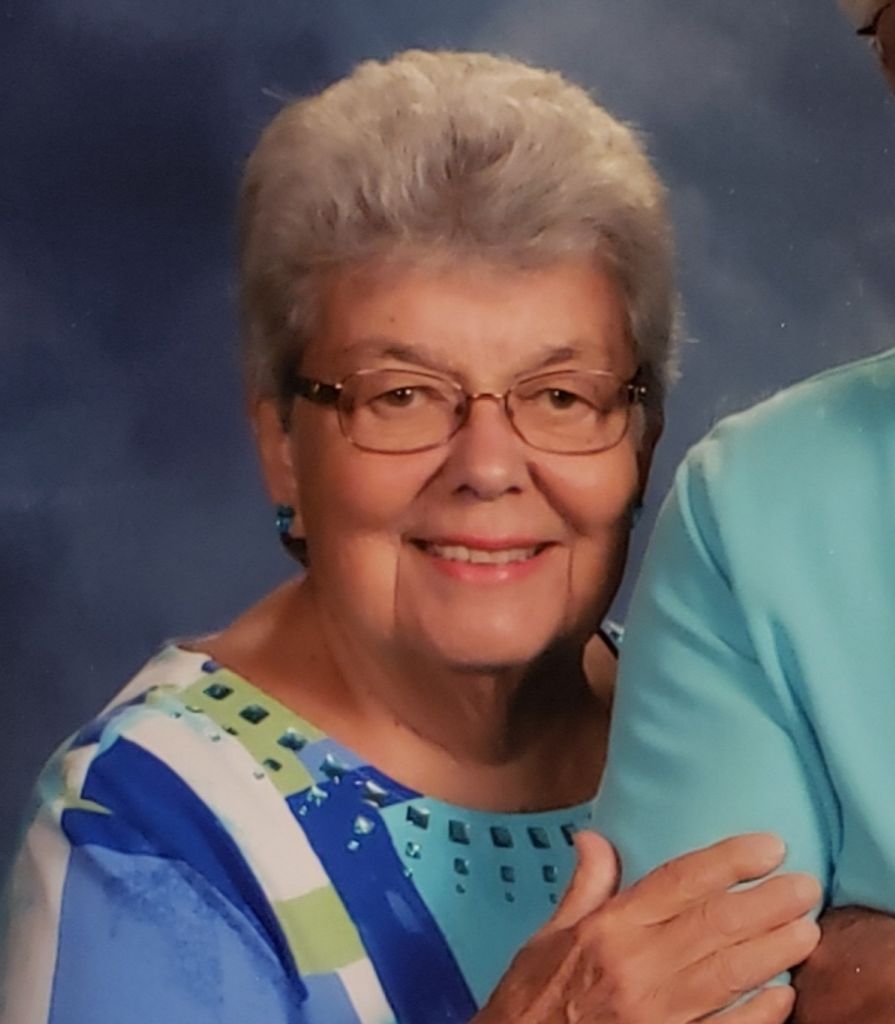 Joyce (Lutz)  Garrett