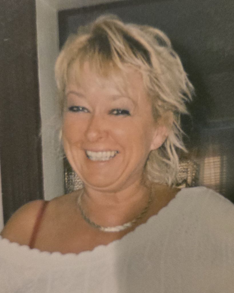 Lorraine Arlyn Theresa Tucker